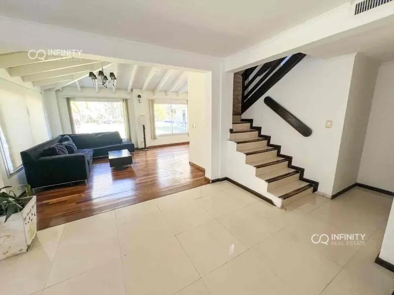 Foto de CASA EN VENTA 6 AMBIENTES BARRIO ECHEVERRIA DEL LAGO CANNING, imagen 3