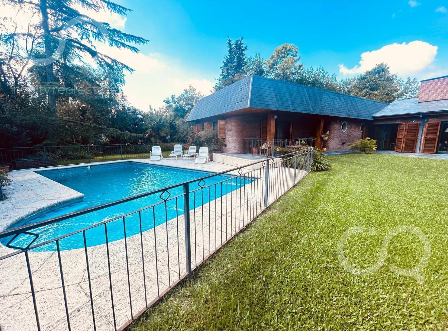 Foto de Venta-permuta - hermosa casa sobre dos lotes 1600 m2 en Pilar del Lago, imagen 1