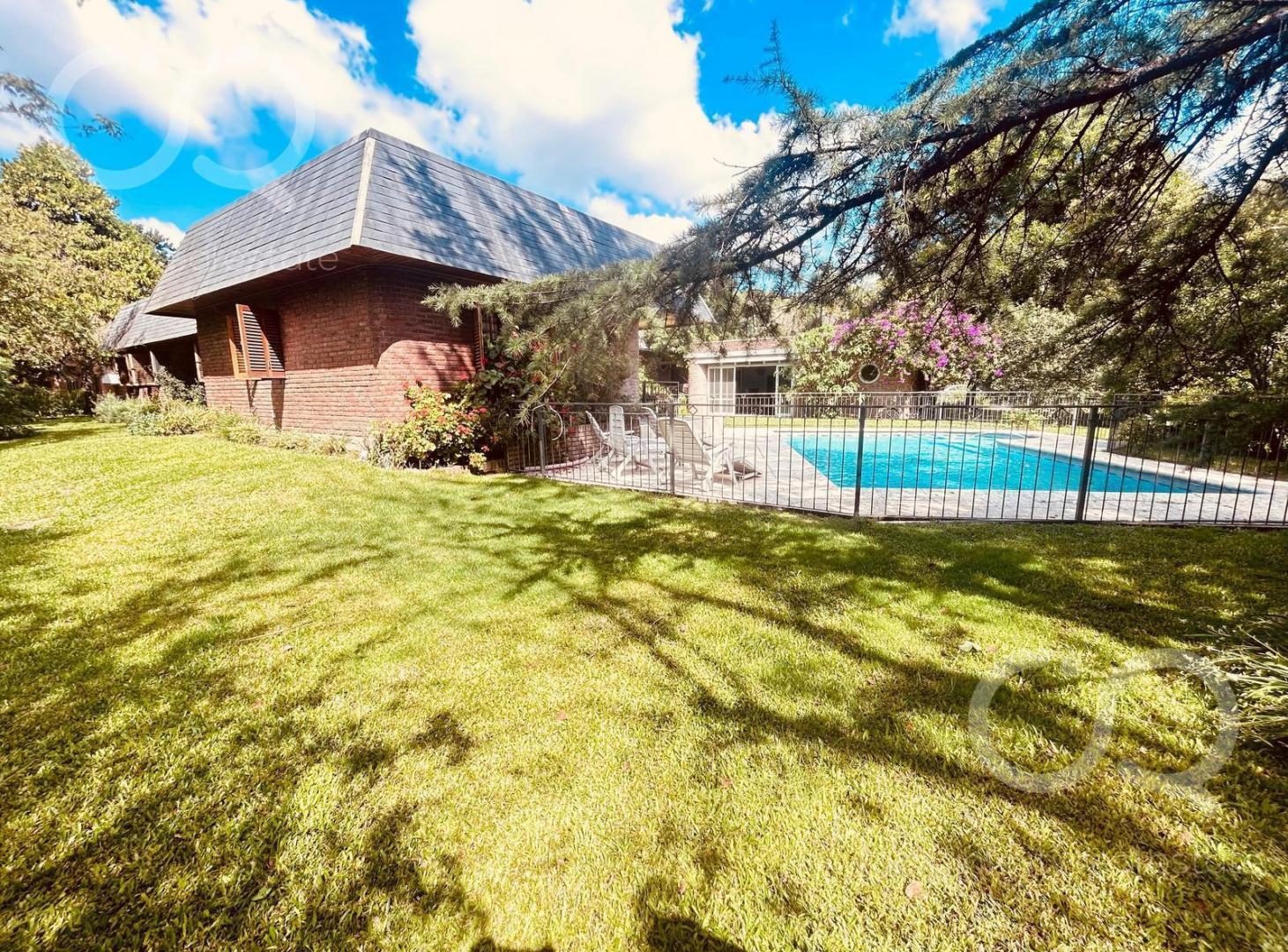 Foto de Venta-permuta - hermosa casa sobre dos lotes 1600 m2 en Pilar del Lago, imagen 2