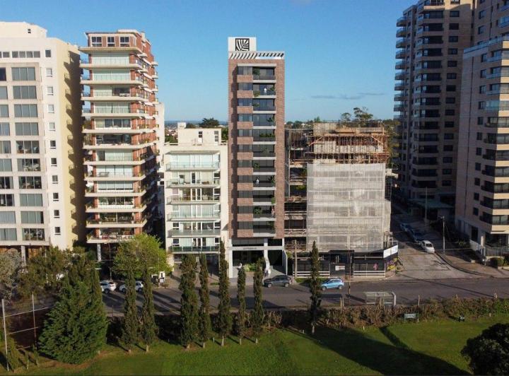 Departamento 4 ambientes. | Alem al 4500 3