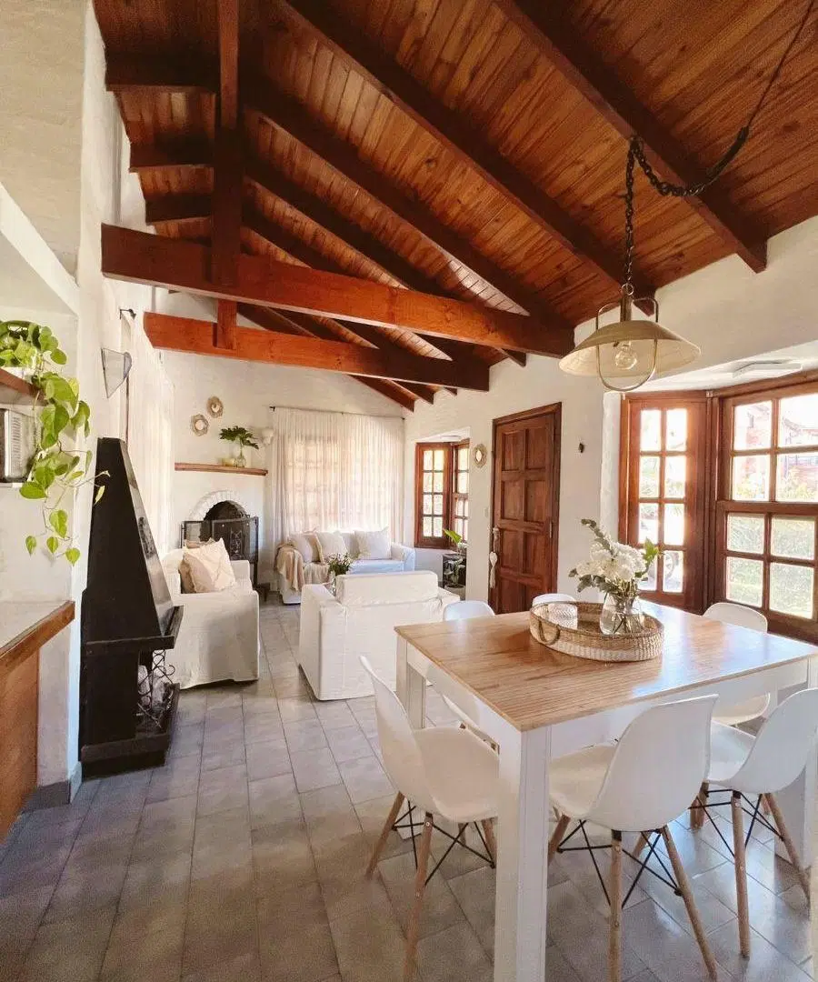 Casa en venta en Country Las Lajas 4