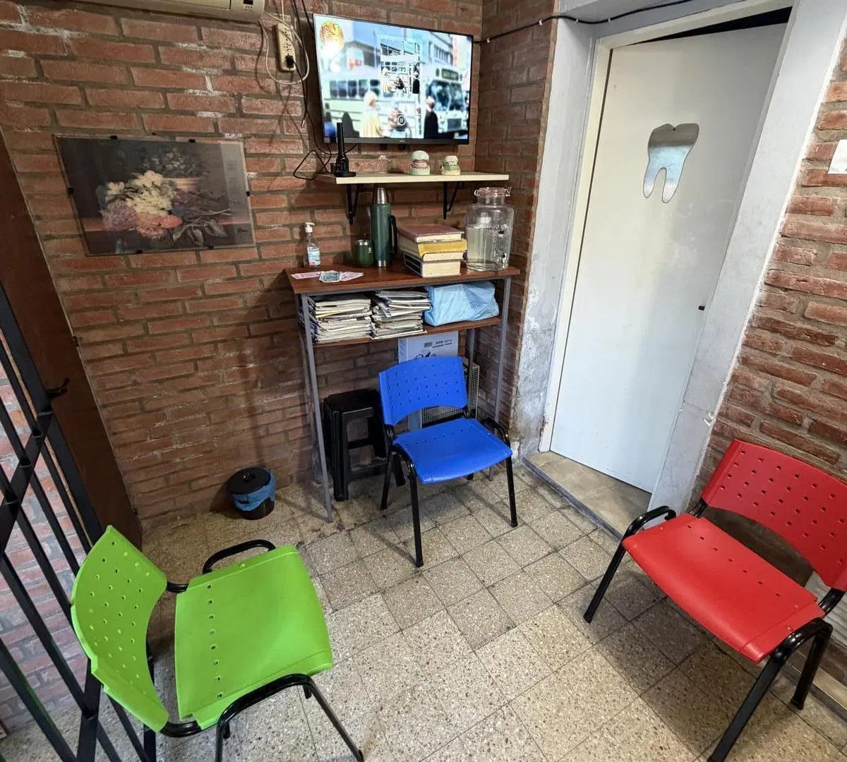 Excelente Oportunidad en Zona Sur - Casa con local al frente! 3