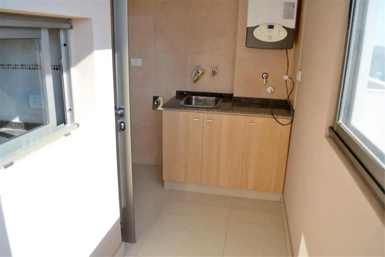 Departamento en Alberdi - 2 dorm con cochera 5