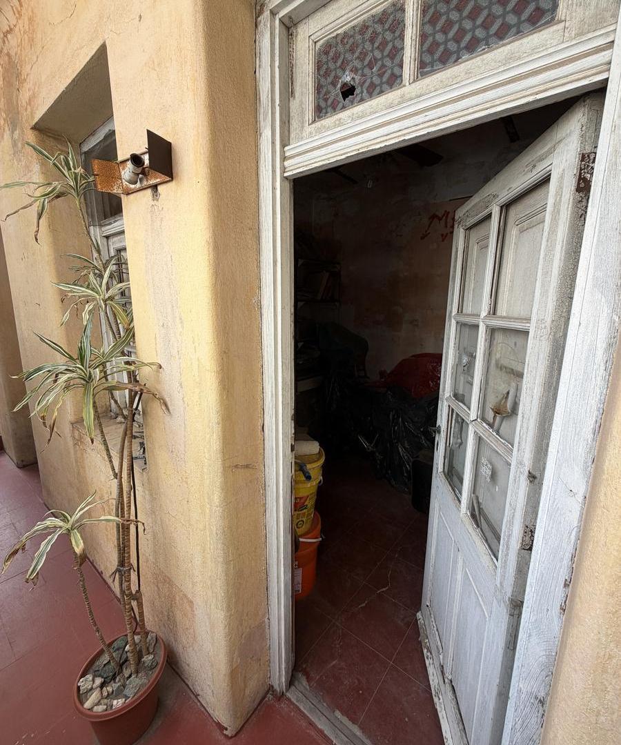 Foto de PH a Reciclar en el corazon de Barrio Lourdes. Enorme Potencial!, imagen 1