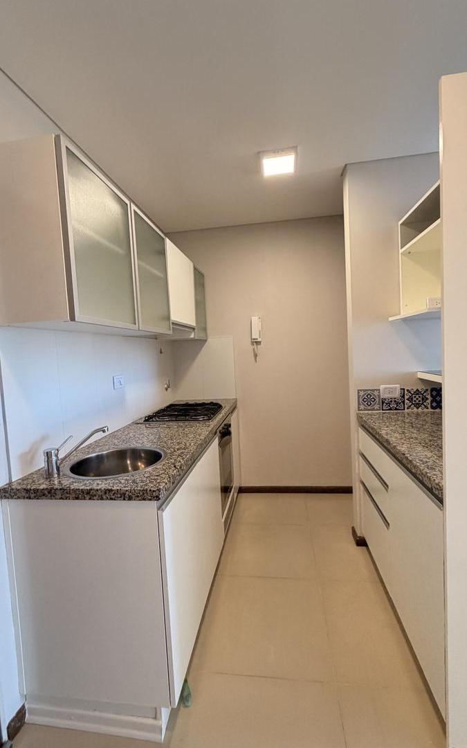 Foto de Departamento en alquiler 1 Dormitorio con Cochera, imagen 4