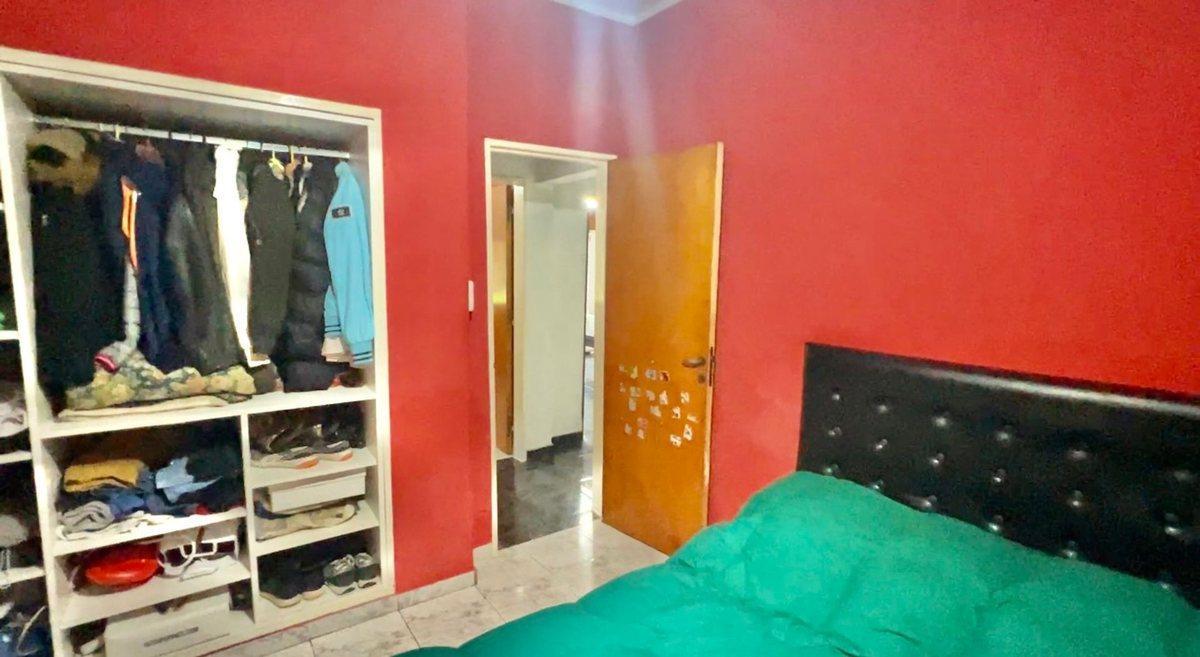 Venta Casa 3 Amb. con Cochera en Ituzaingo 5