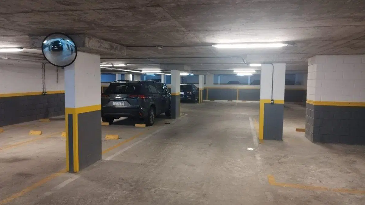Cochera en Venta - Almagro - Edificio de categoria 3