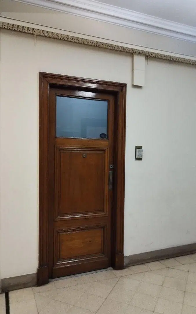 Venta Oficina Centro, Renovada c/balcon y cochera 2