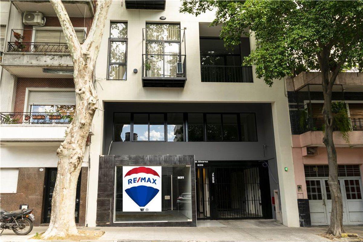 Venta de Local con Oficinas en Villa Crespo