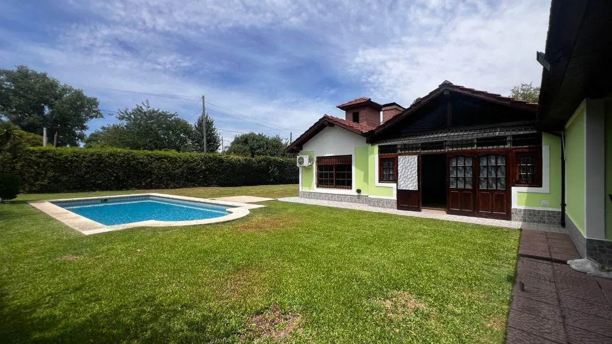 Venta Casa El Trebol en Barrio la Arboleda 2