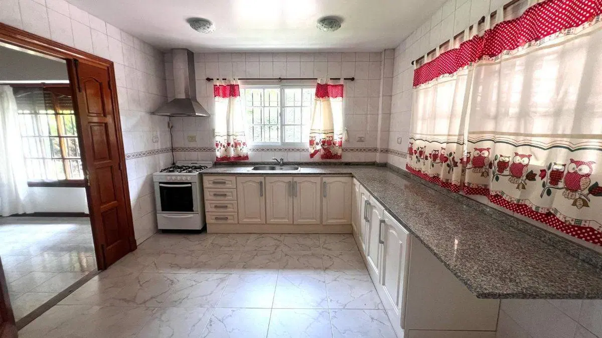 Venta Casa El Trebol en Barrio la Arboleda 3