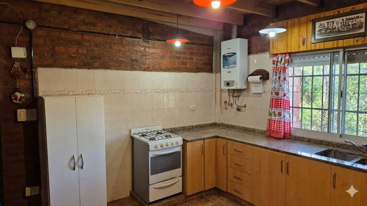 VENTA CASA QUINTA EN EZEIZA -AMPLIO LOTE Y QUINCHO 3