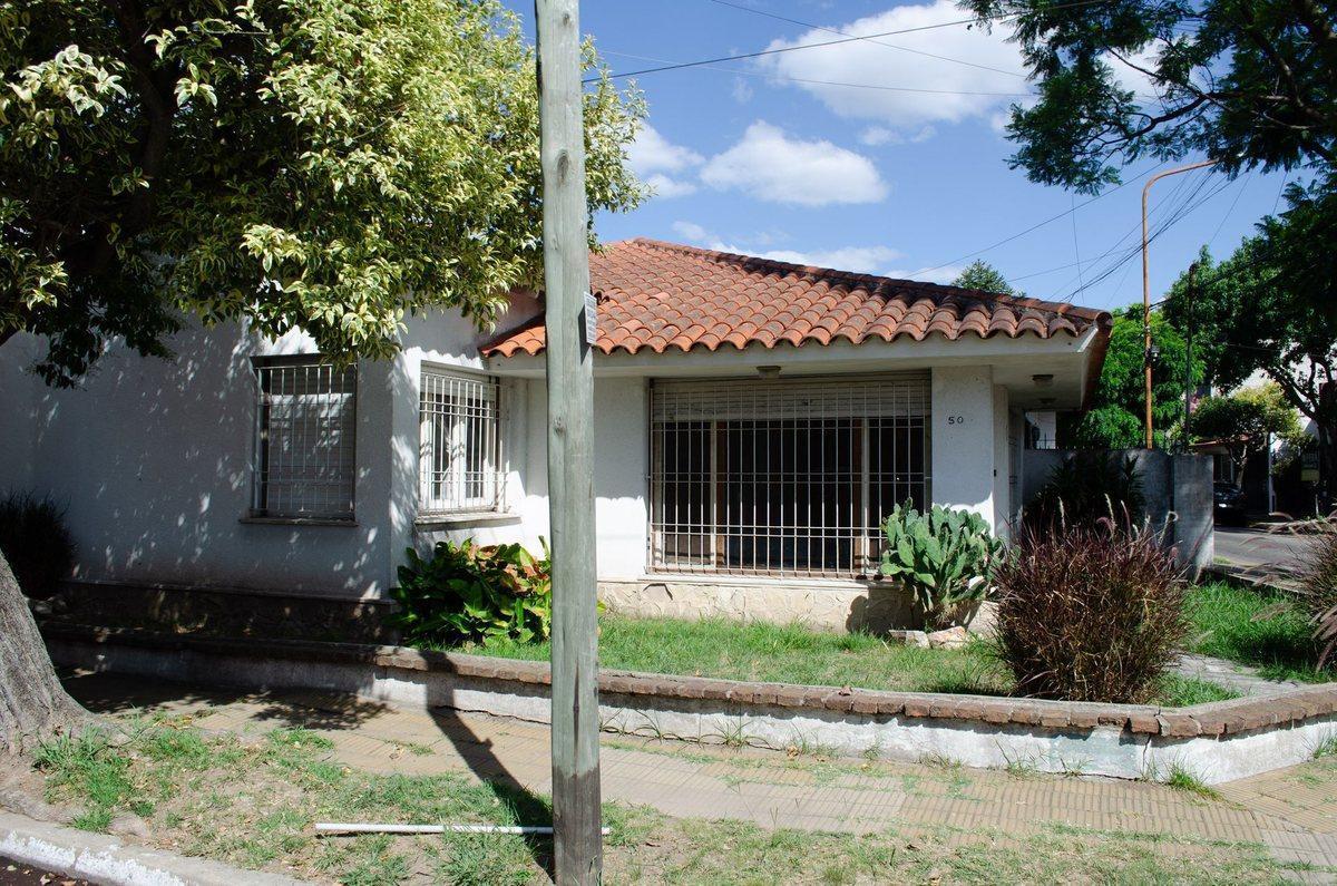 Venta Casa en Cmdte. Franco 50 - Bernal Oeste