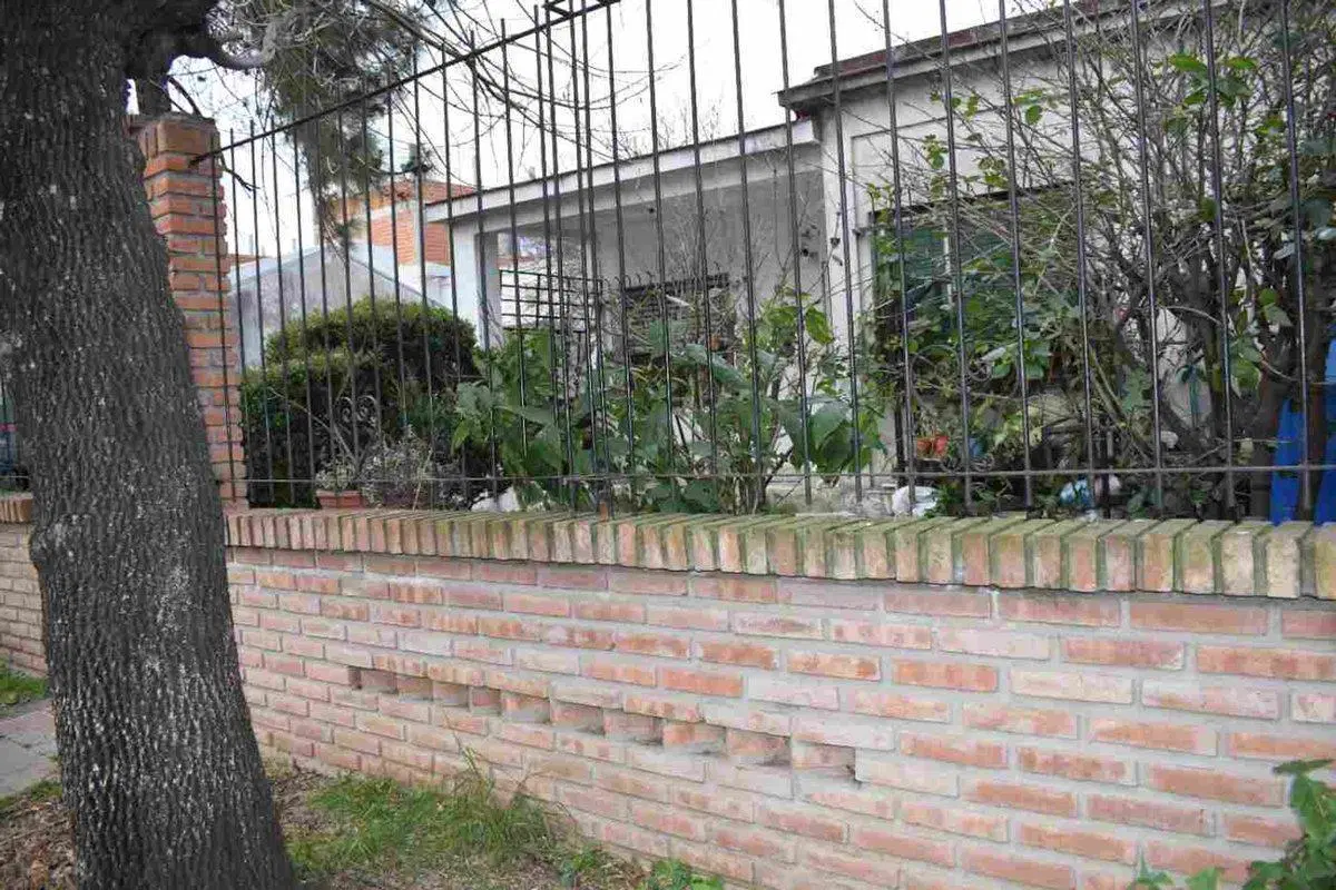 CASA A RECICLAR -LOTE PROPIO 600 M2  -VILLA CELINA 2