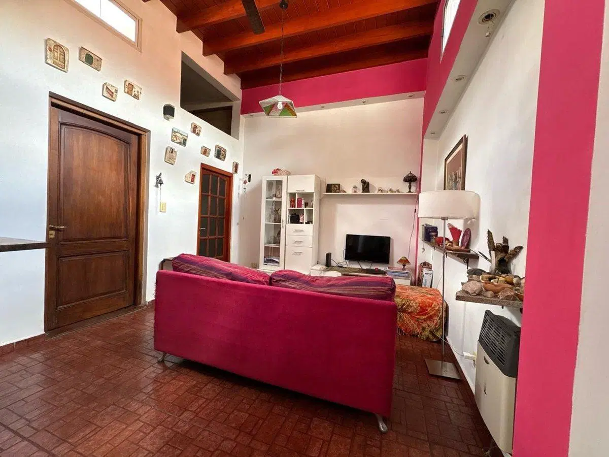 Venta PH tipo casa 4 amb-Luis Guillon 2