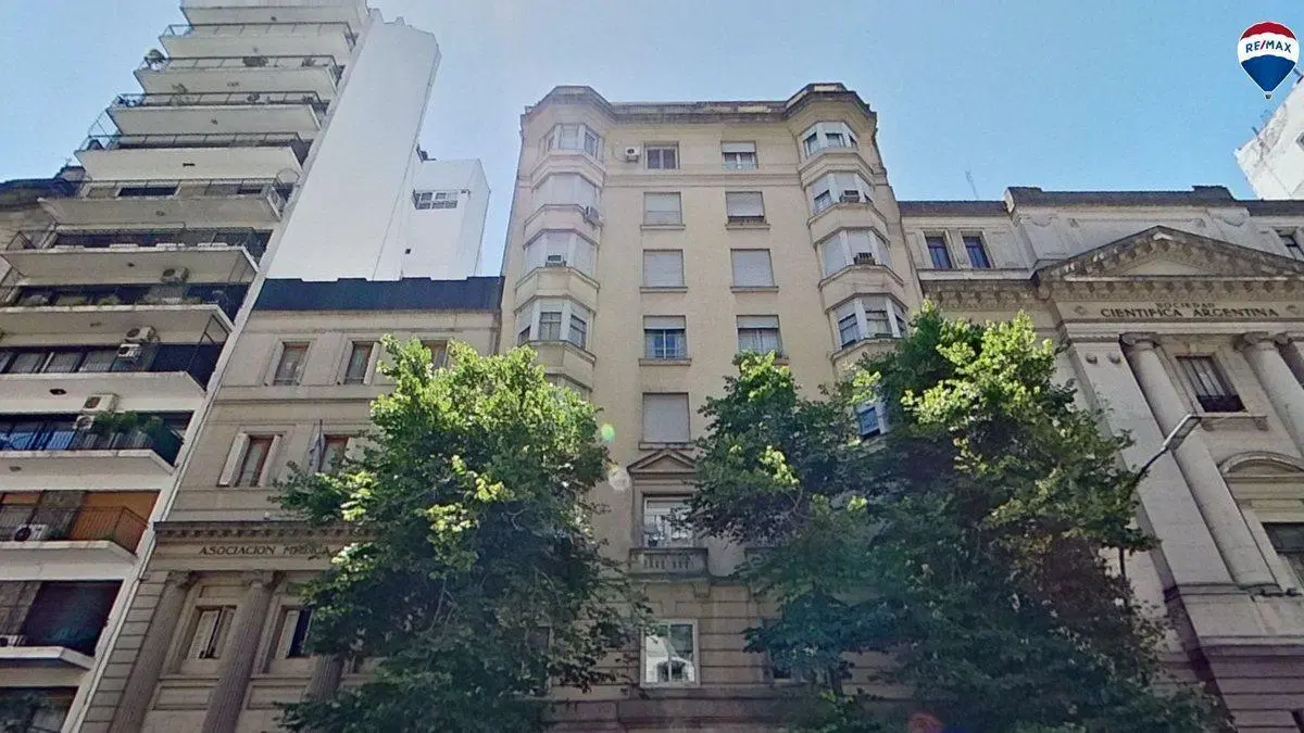 Recoleta - Venta Semipiso  4 ambientes al Frente 5