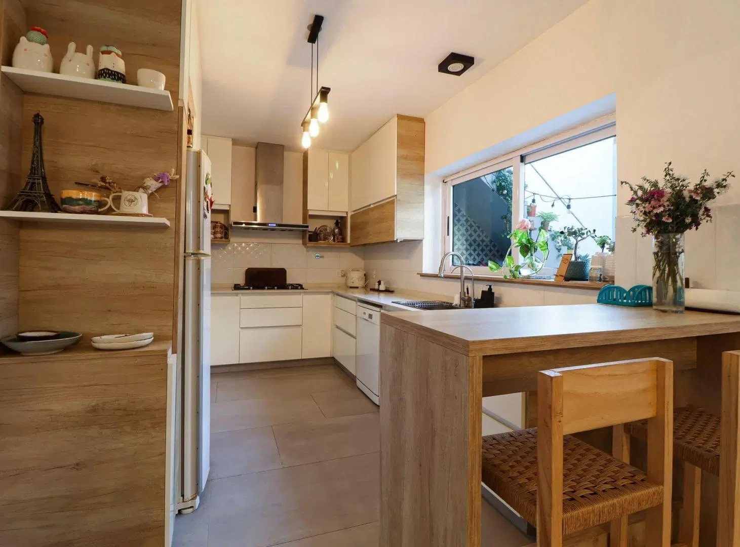 Venta Casa 3 amb c/ patio y terraza en Montecastro 3
