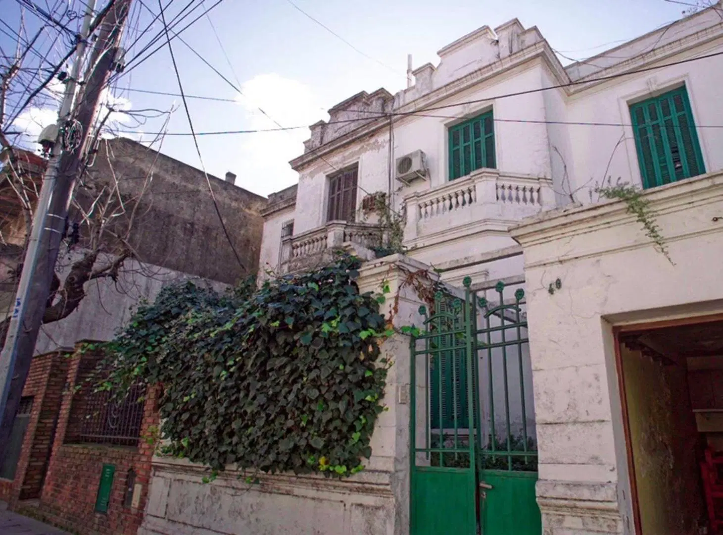 VENTA DE CASA EN PIÑEYRO A REFACCIONAR 4