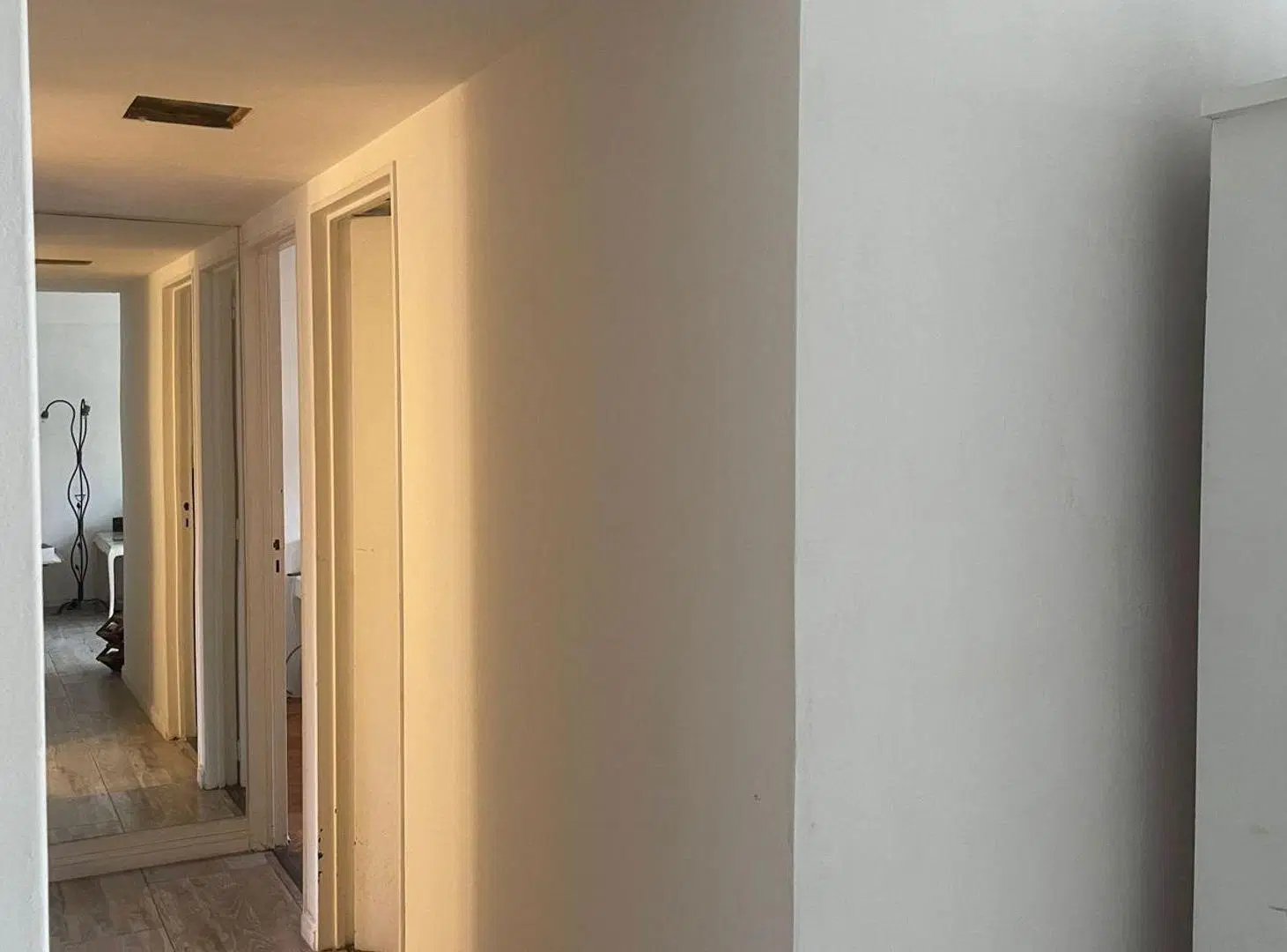 VENTA 4 AMB CON COCHERA  Y BALCÓN  - Contrafrente 2