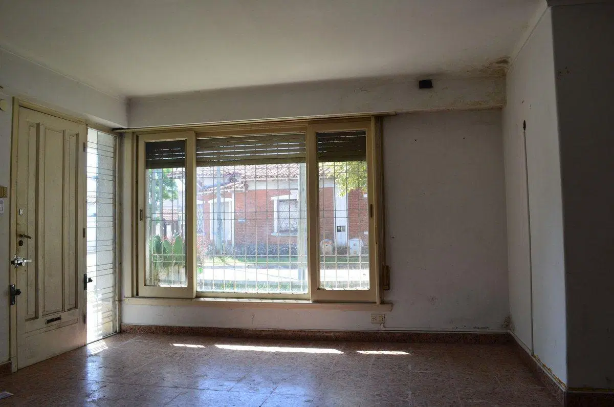 Venta Casa en Cmdte. Franco 50 - Bernal Oeste 8