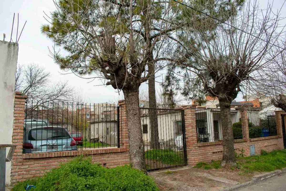 CASA A RECICLAR -LOTE PROPIO 600 M2  -VILLA CELINA 5