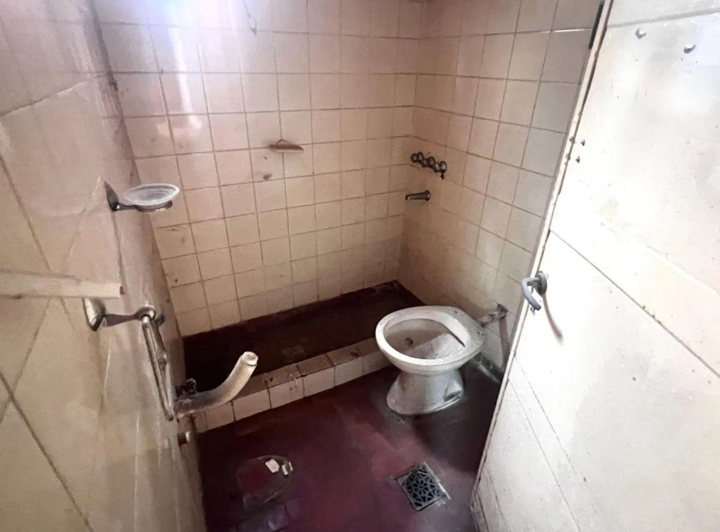 Venta Casa multifliar. a refaccionar en El Palomar 2