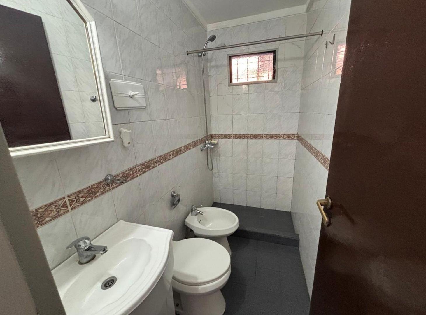 Foto de Venta Duplex 3 ambientes, Lomas del Mirador, imagen 3
