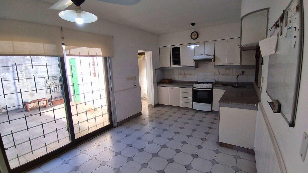 Foto de VENTA CASA 5 AMBIENTES TABLADA LA MATANZA, imagen 3