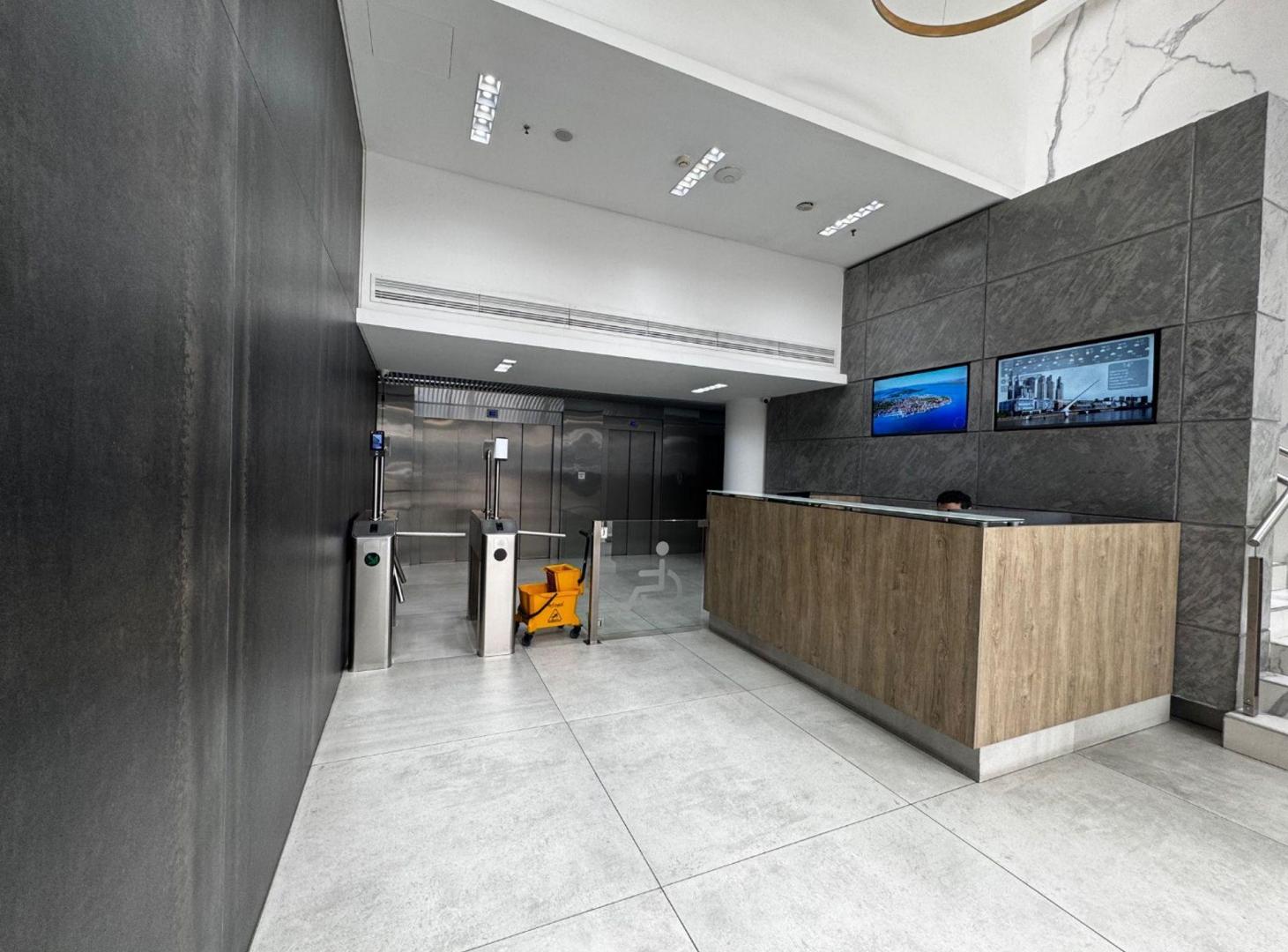 Foto de Alquiler Comercial Oficina en Almagro, imagen 4