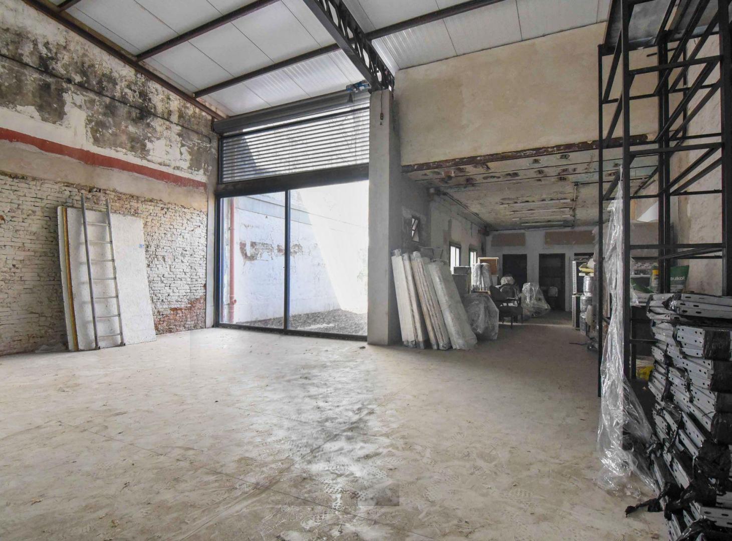 Foto de ALQUILER LOCAL COMERCIAL CON PATIO EN VILLA CRESPO, imagen 2
