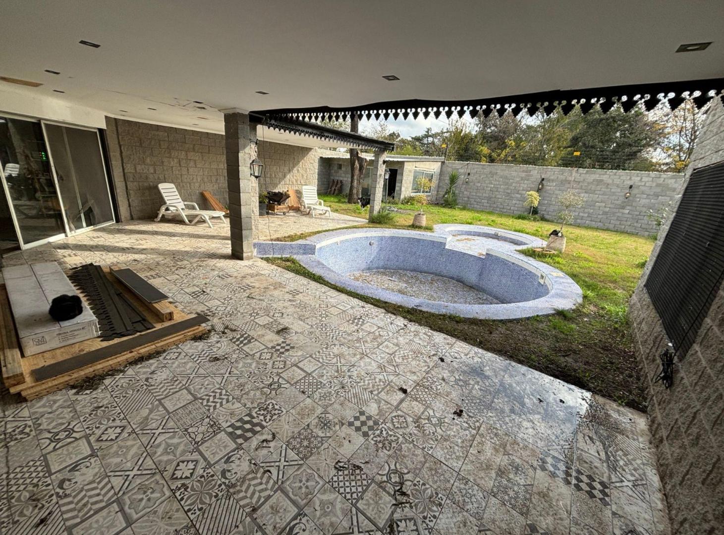 Foto de VENTA CASA MODERNA 3/4 AMB + 2 COCHERAS + PILETA, imagen 2