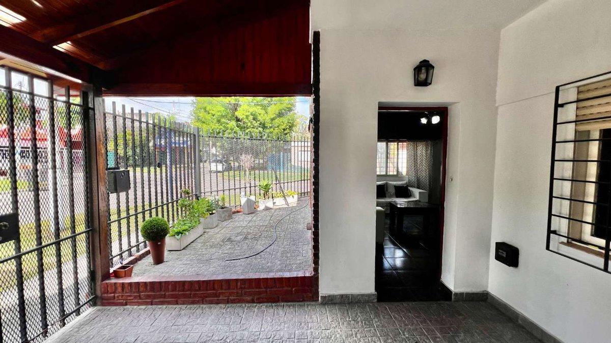 Foto de Venta Casa 3 amb. con cochera en Ituzaingo, imagen 5