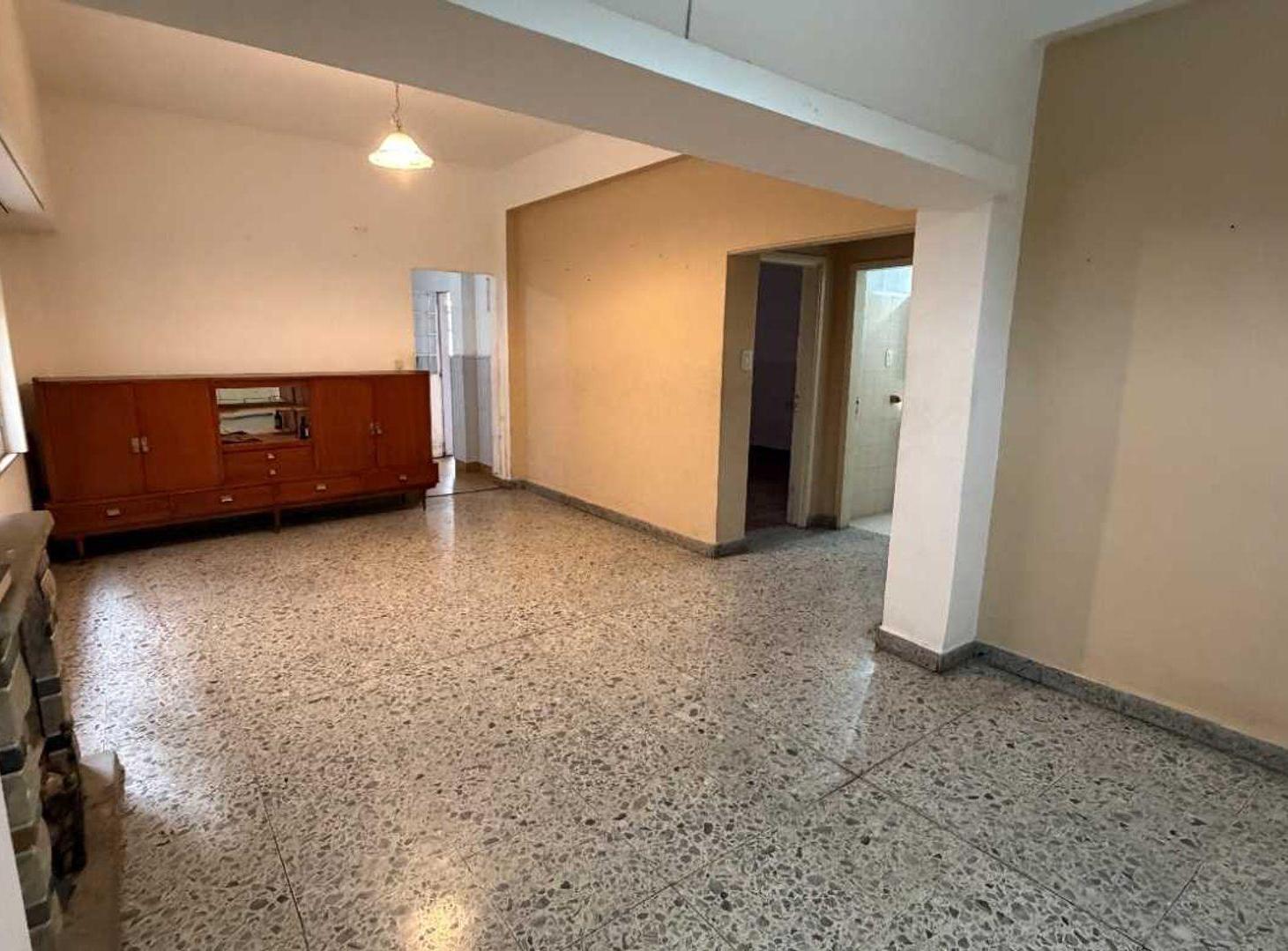 Foto de Venta PH 3 amb. con cochera y patio en Caseros, imagen 2