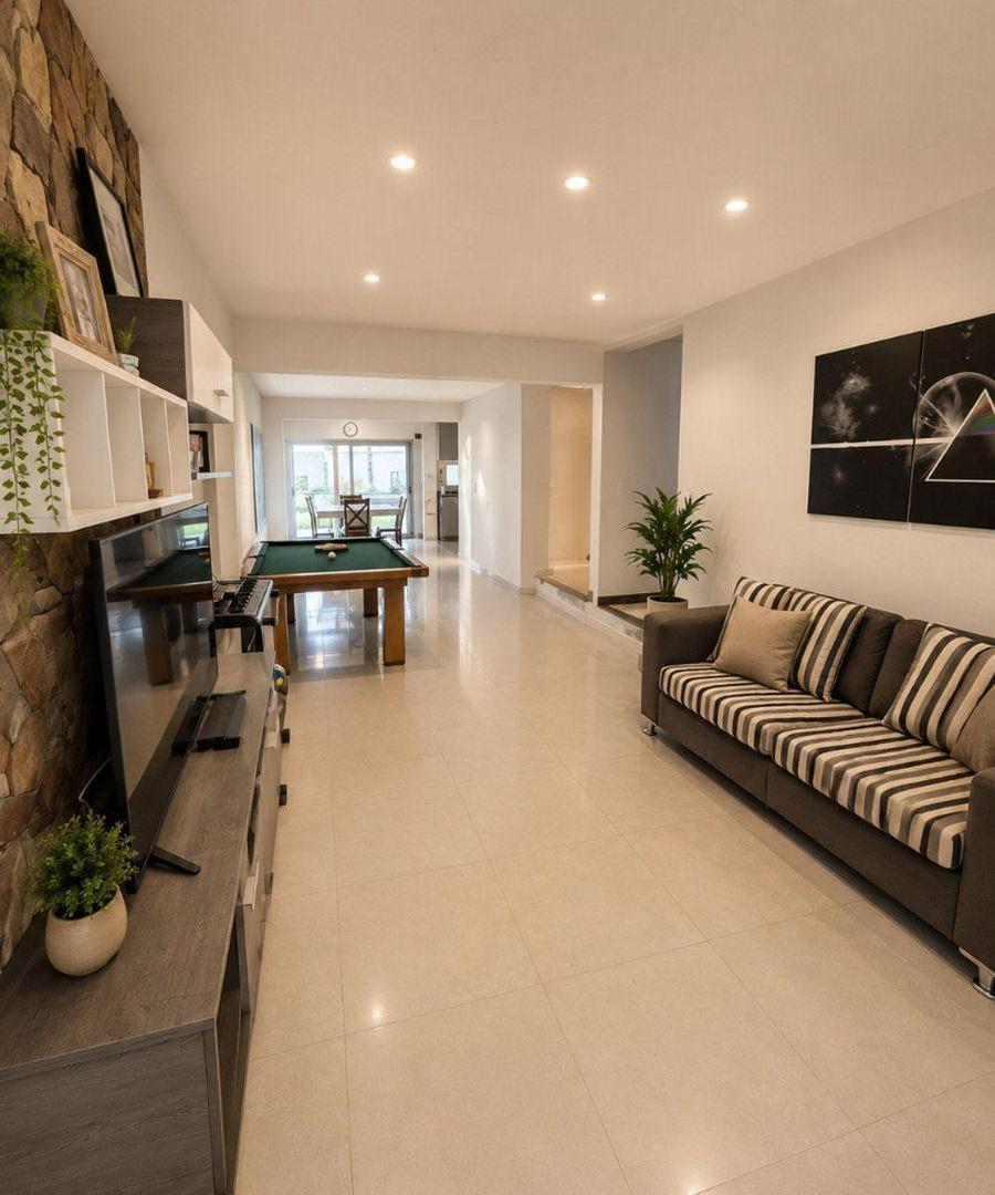 Foto de VENTA CASA 5 AMB C/ PARQUE Y PISCINA - HURLINGHAM, imagen 1