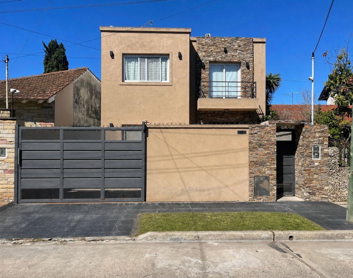 Foto de VENTA CASA 5 AMB C/ PARQUE Y PISCINA - HURLINGHAM, imagen 3