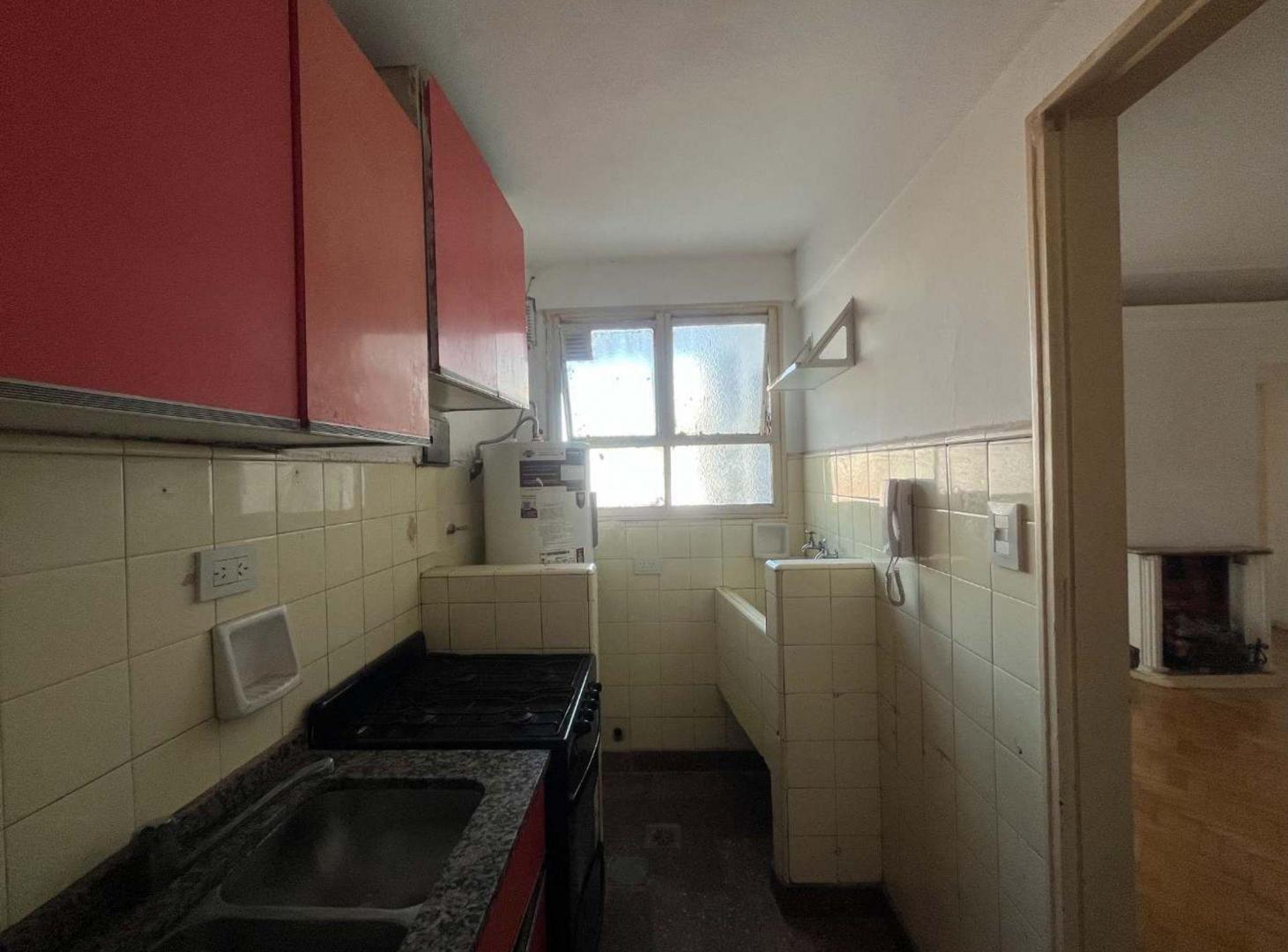 Foto de VENTA DEPARTAMENTO 2 AMBIENTES - ALMAGRO, imagen 2