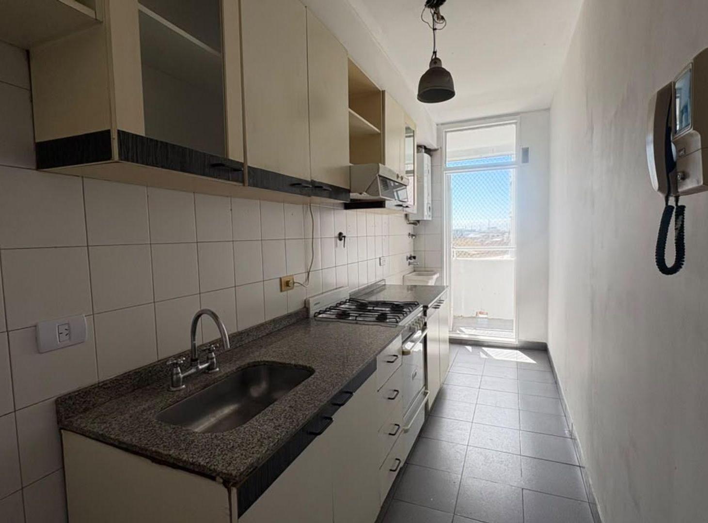 Foto de DEPARTAMENTO EN ALQUILER 3 AMBIENTES EN AVELLANEDA, imagen 1