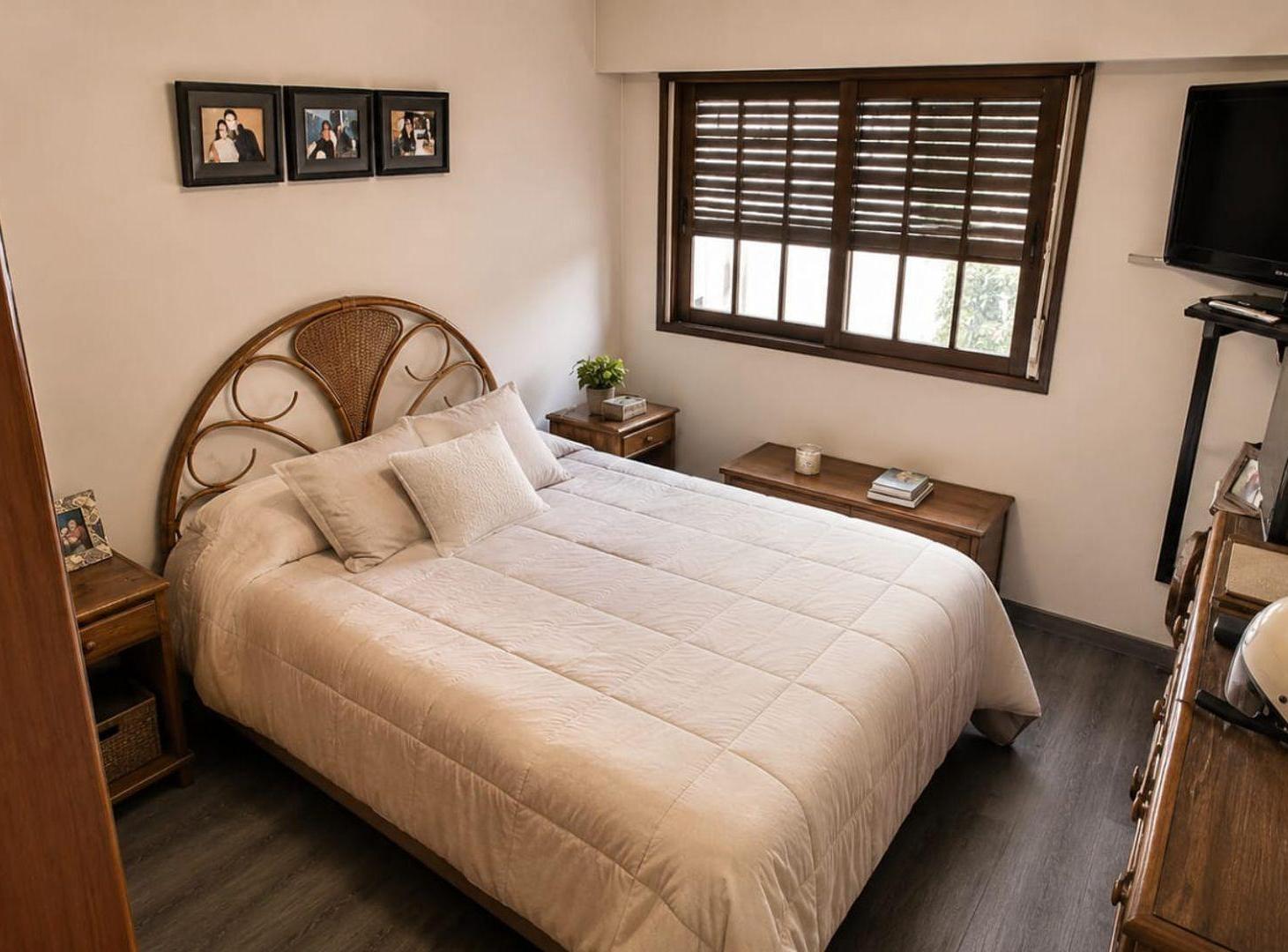 Foto de PH TRIPLEX 5 AMBIENTES CON GARAGE JARDÍN PARRILLA, imagen 2