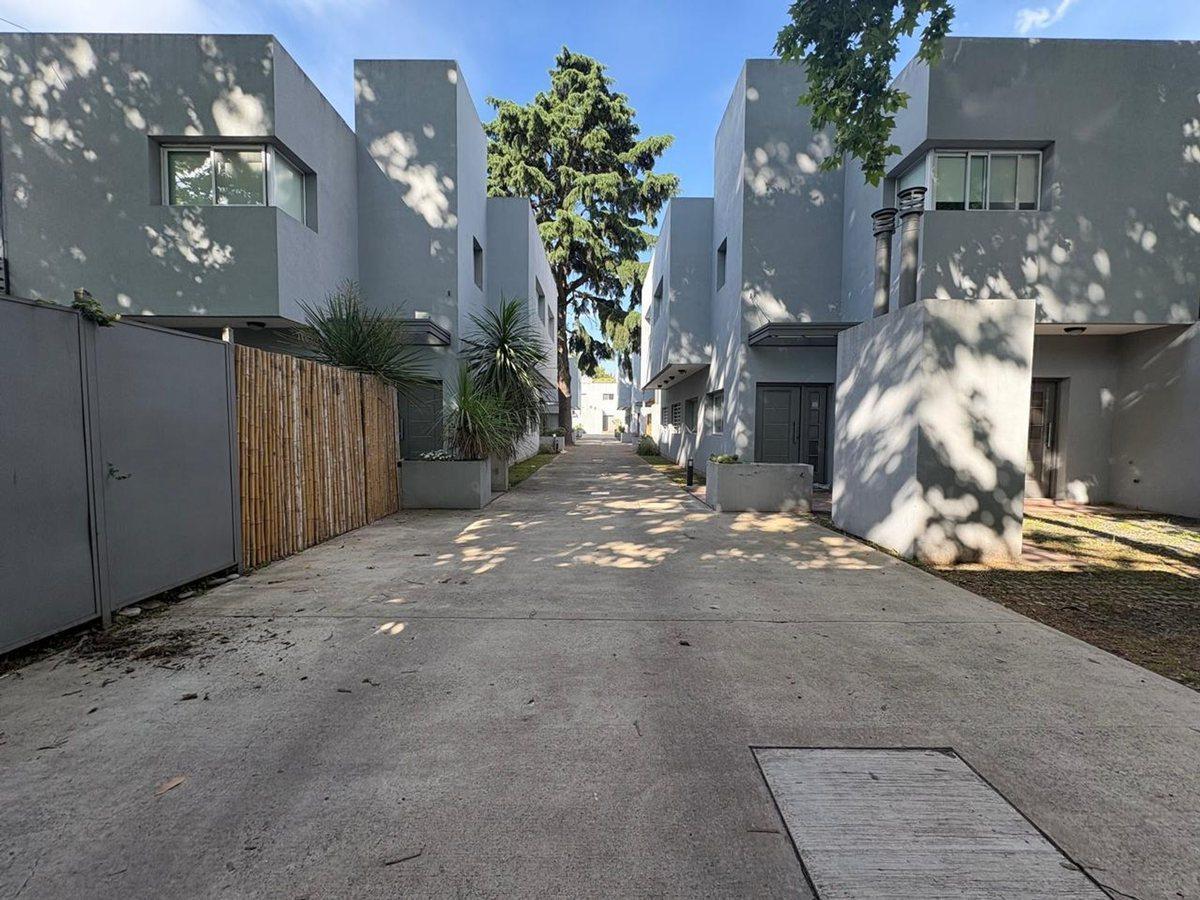 Foto de Venta duplex c/jardin privado Adrogue, imagen 5