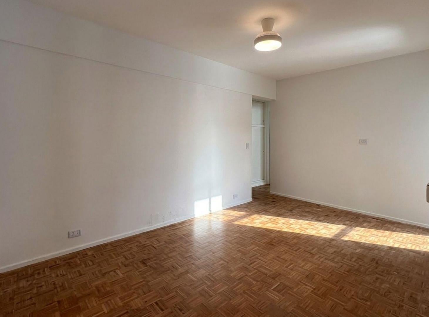 Foto de VENTA DPTO REFACC. NUEVO 2 AMB BALCON | RETIRO, imagen 3