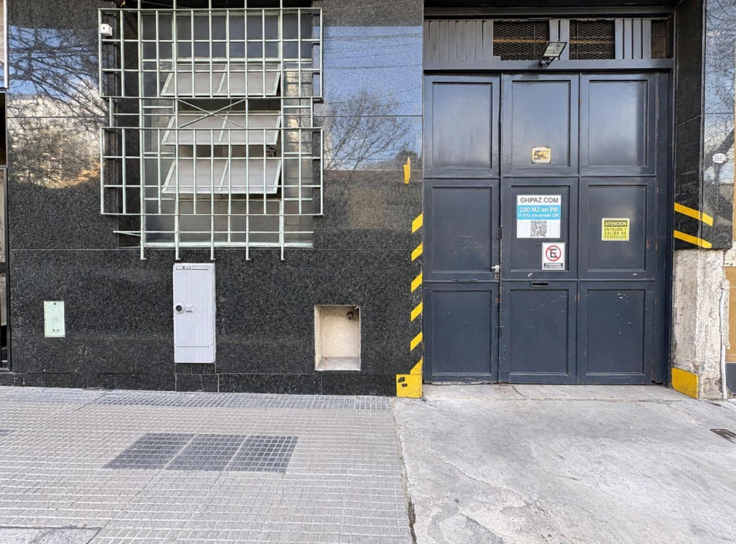 Foto de Venta Local cial. c/Entrada de Camión-Constitucion, imagen 1