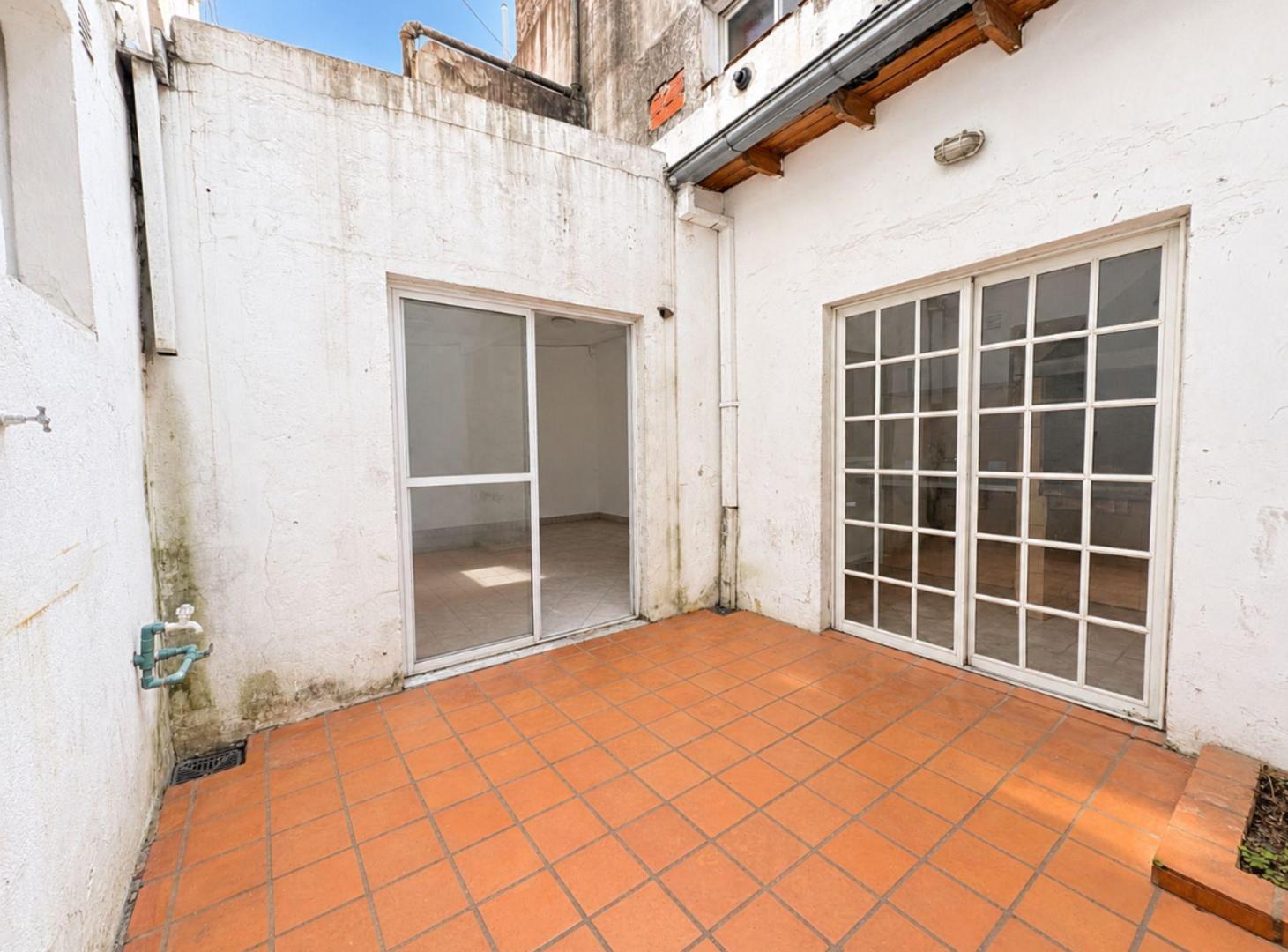 Foto de Venta Local cial. c/Entrada de Camión-Constitucion, imagen 5
