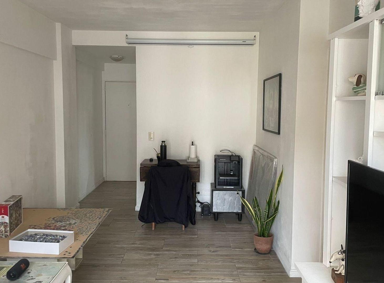 Foto de VENTA 4 AMB CON COCHERA Y BALCÓN - Contrafrente, imagen 2