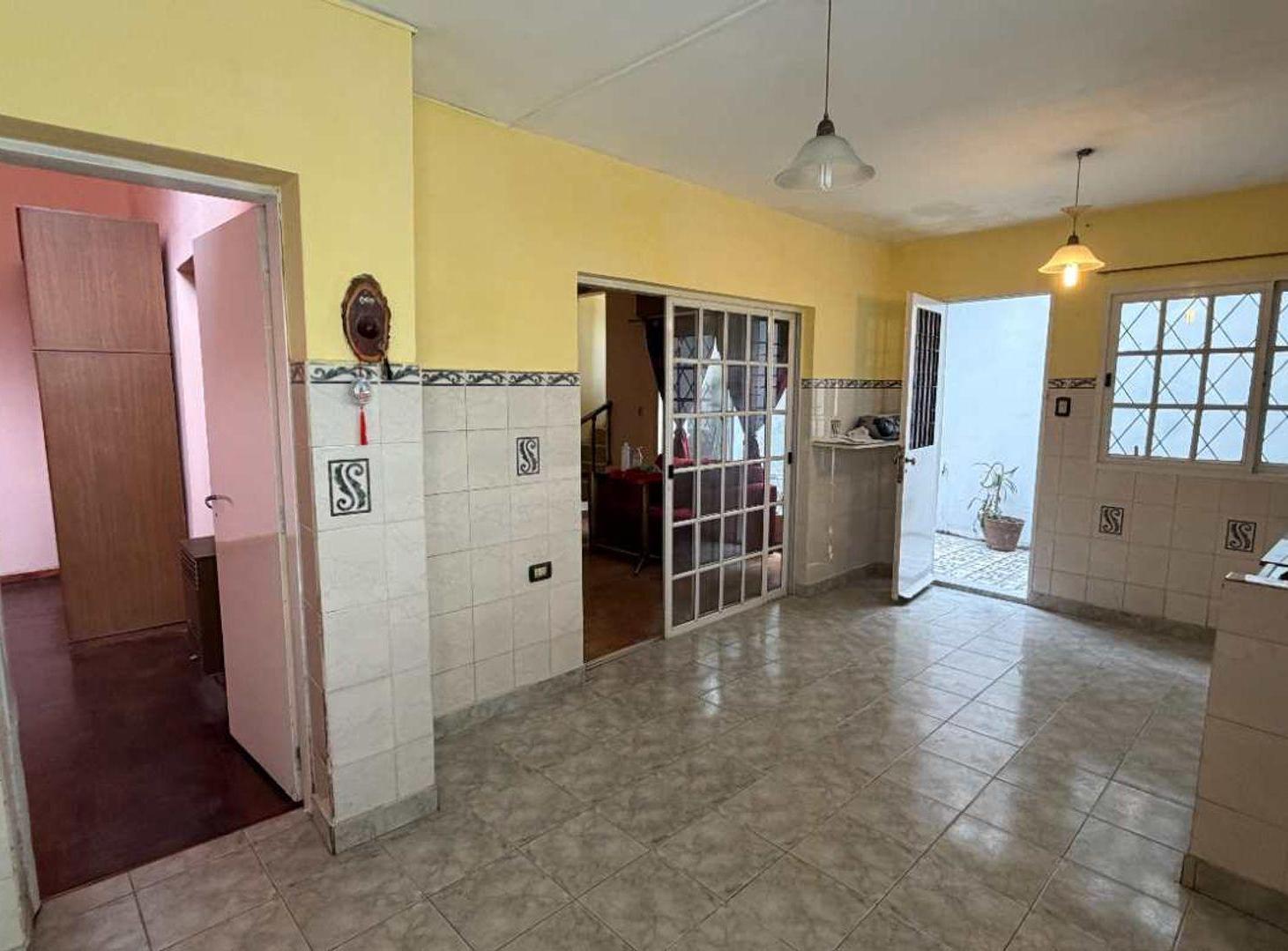 Foto de ALQUILER PH 3 amb. con patio y terraza en Flores, imagen 1