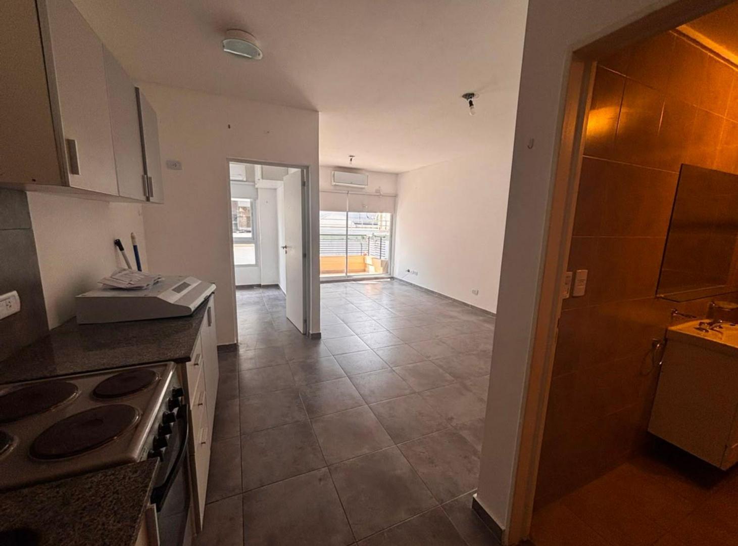 Foto de Venta Dep 2 ambientes con balcón – Almagro, imagen 2
