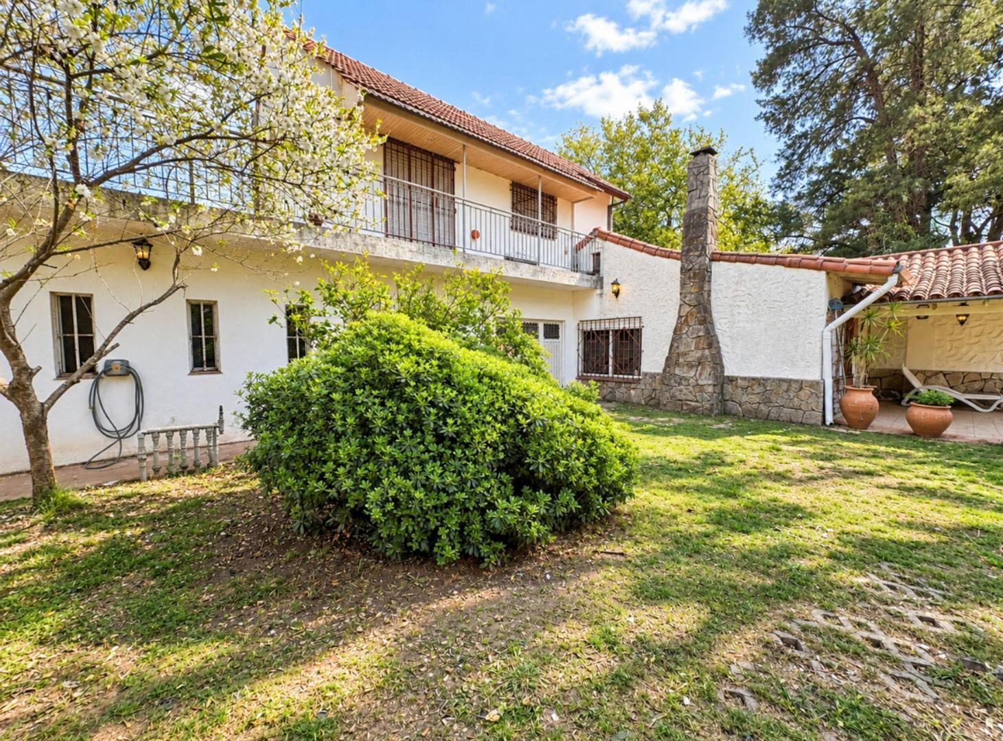 Foto de Venta Casa 6 amb s/ 2 lotes de 750 m²-Luis Guillon, imagen 5