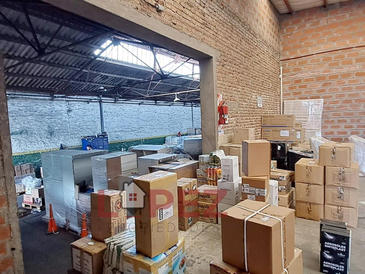 Galpon con Oficinas en Alquiler – Bolivia 1320 4