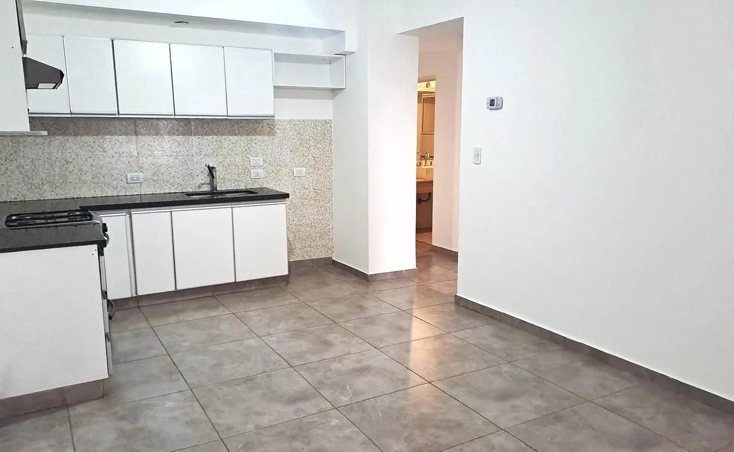 Departamento en Bahia Blanca, dos dormitorios, lavadero y cochera 5