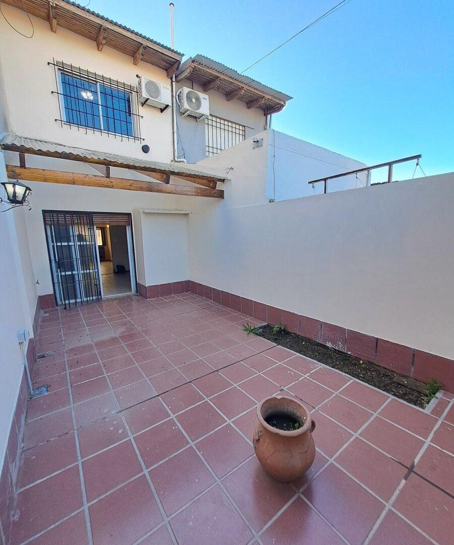 Foto de Duplex en venta en Barrio Pacifico, imagen 1