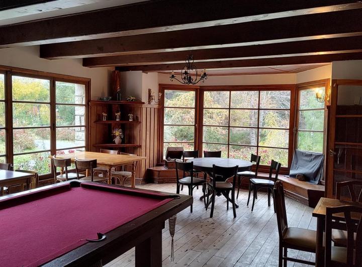 Complejo Turístico. Hotel-Aparta Hotel en venta en Bariloche. 3 estrellas. 2